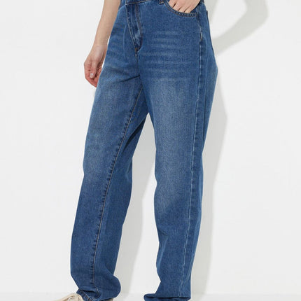 Asymmetric Waist Jeans with Pockets