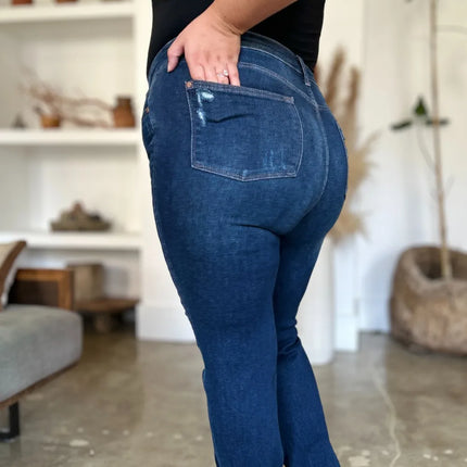 12c37a50-20dd-4653-9176-e535db7f21ae-Max