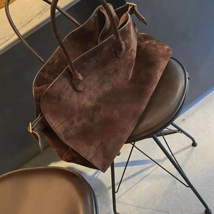 2023 Margaux15 Handbag Cowhide High-Capacity Commuter Bag the Suede Row lcu Soft