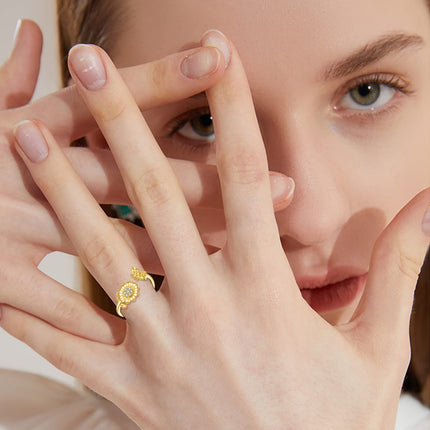 14K Gold Adjustable Bee and Daisy Flower Open Ring  for Women Her