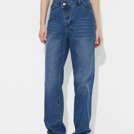 Asymmetric Waist Jeans with Pockets