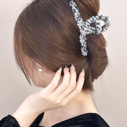 Contrast Hair Claw Clip