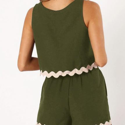 Contrast Trim Round Neck Top and Shorts Set