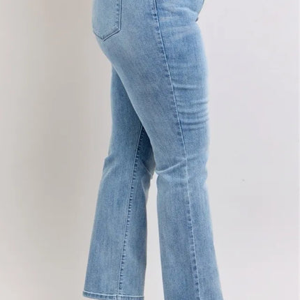 32d384cc-ab7e-4797-a640-eae1f4ff4a3a-Max