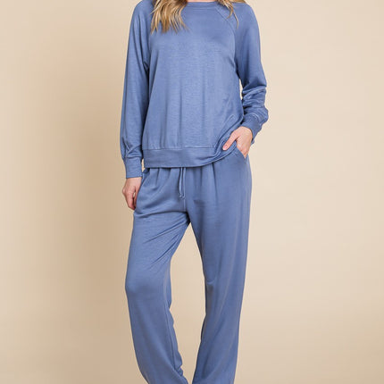Super Lady Round Neck Raglan Sleeve Top and Pants Lounge Set