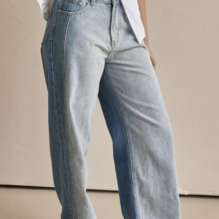 Contrast Straight Leg Jeans with Pockets