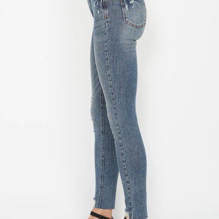 481cfaf2-e1a4-42cc-a0d3-0ae7c18053ad-Max