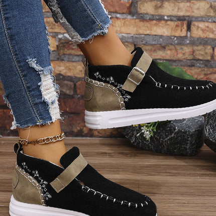 Contrast Round Toe Buckle Sneakers