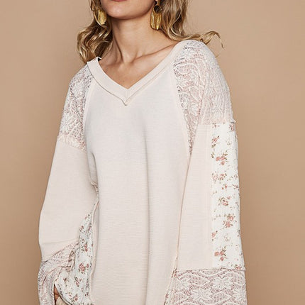 POL Lace Floral Round Neck Knit Top