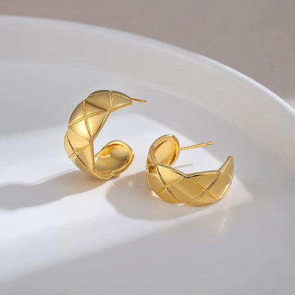 Gold Metal Lightweight Geometric Hoop Earrings for Women Gifts Jewelry 42mm Diameter