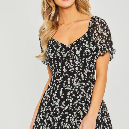 Love Tree Ditsy Floral Short Sleeve Romper