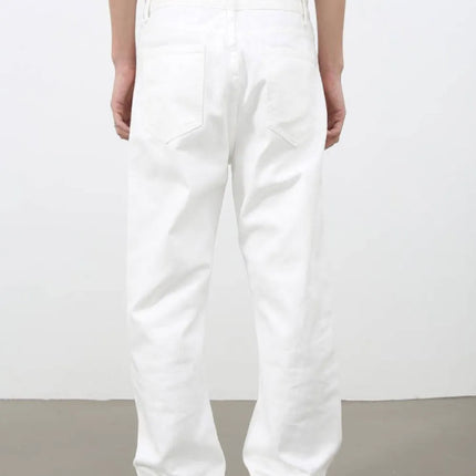 5e4b8935-57b9-4a15-9641-82a5fde27531-Max