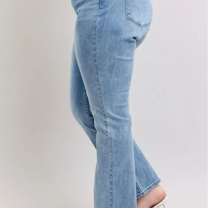 6069294c-16a1-4d64-9c37-1f6e93189ffb-Max