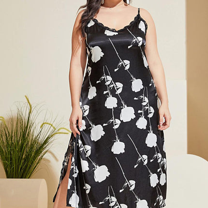 Plus Size Floral Lace Trim Side Slit Night Dress