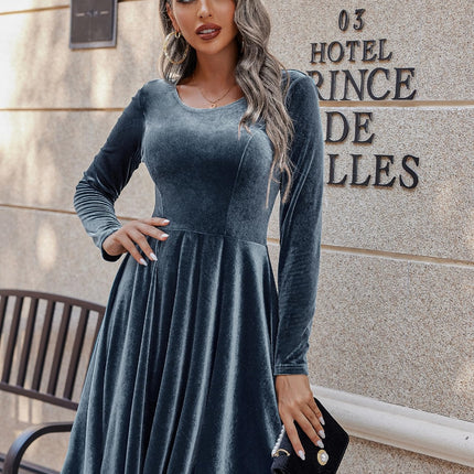 Round Neck Long Sleeve Knee Length Dress