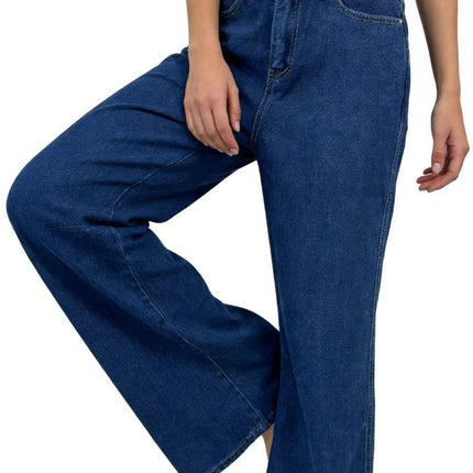 7f99ccb8-5cc8-4170-84e7-dffc2a037820-Max