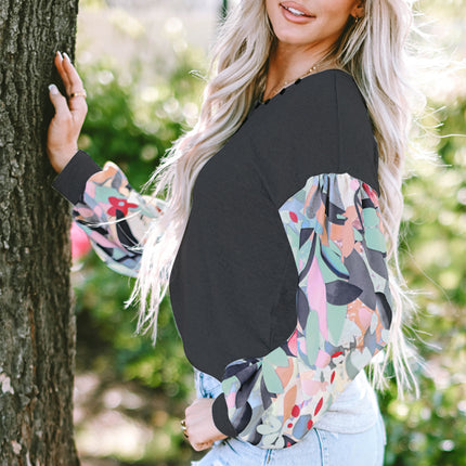 Printed V-Neck Long Sleeve Blouse