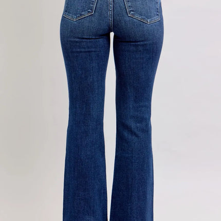 90b254db-105c-4bcc-994f-10a44c1a3379-Max