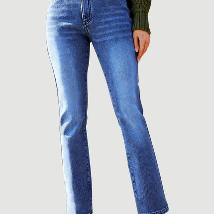 Straight Leg Jeans with Pockets