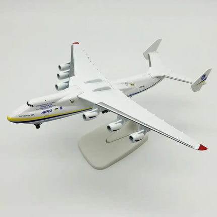 20CM An 225 large transport aircraft model Antonov alloy solid Ukrainian painting aircraft decoration