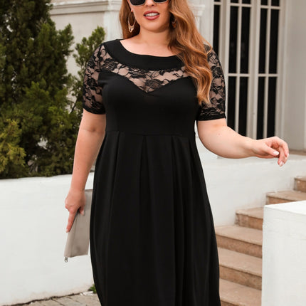 Plus Size Ruched Round Neck Short Sleeve Dress