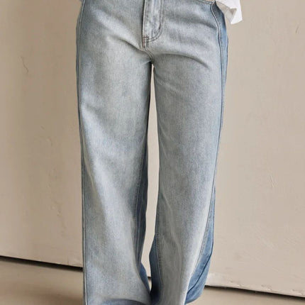 Contrast Straight Leg Jeans with Pockets