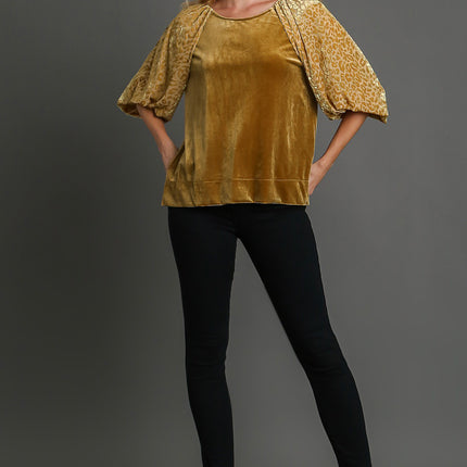 Umgee Round Neck Leopard Balloon Sleeve Velvet Top