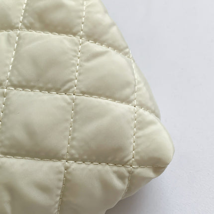 Solid Quilted Clutch with Zipper