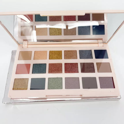 CIATE LONDON The Editor Palette New England 18 Pc Eyeshadow