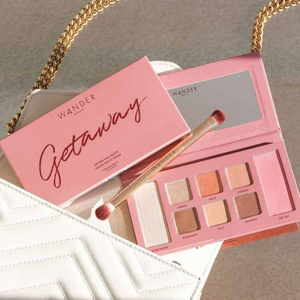 wander beauty getaway eye & face palette