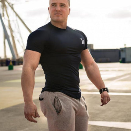 a04f5553-9aef-4371-bdcb-8e15aa6cb13a-Max