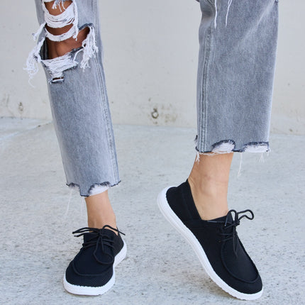 Forever Link Flat Round Toe Lace-Up Sneakers