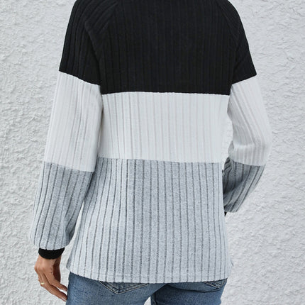 Ribbed Contrast V-Neck Long Sleeve T-Shirt