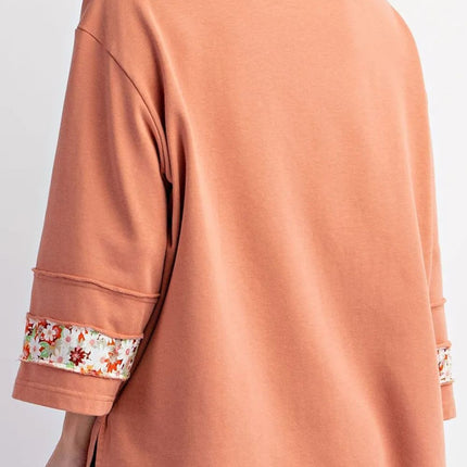 Exposed Seam Slit Floral Round Neck Blouse