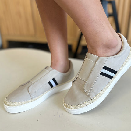 CCOCCI Striped Round Neck Sneakers