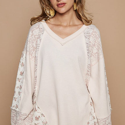 POL Lace Floral Round Neck Knit Top