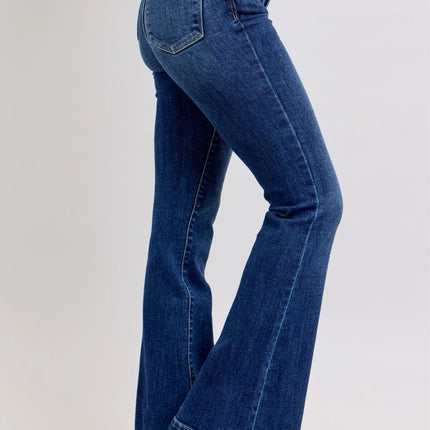 deda18fd-ea42-439b-a4b4-744351cfbaa5-Max