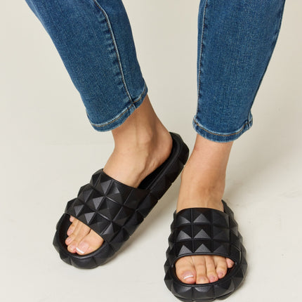 WILD DIVA Pyramid Stud Toe Band Footbed Sandals