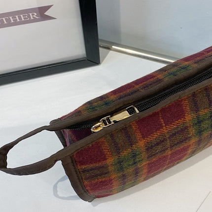 Contrast Plaid Clutch with Zipper