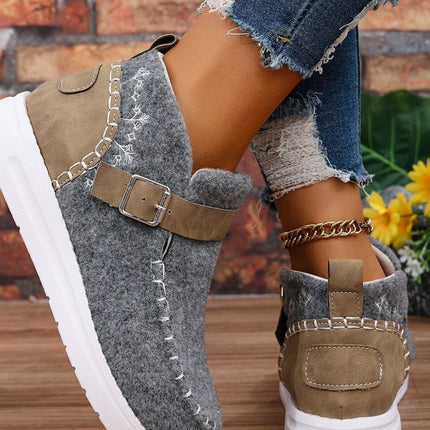 Contrast Round Toe Buckle Sneakers