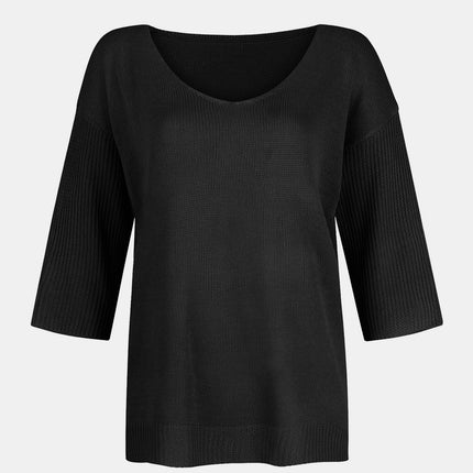 V-Neck Three-Quarter Sleeve Knit Top