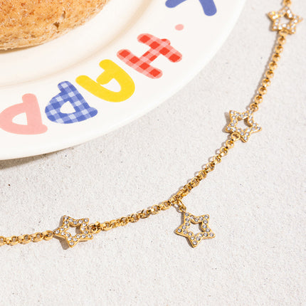 Five-pointed star hollow necklace
