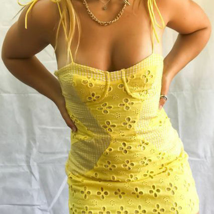 Embroidered flower plus plaid stitching double-layer strappy shoulder zipper dress