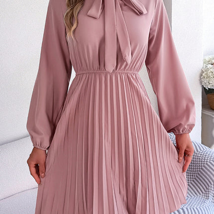 Autumn and winter temperament tie waist long sleeve pleated skirt