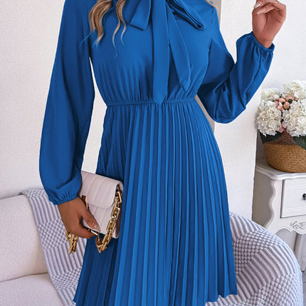 Autumn and winter temperament tie waist long sleeve pleated skirt