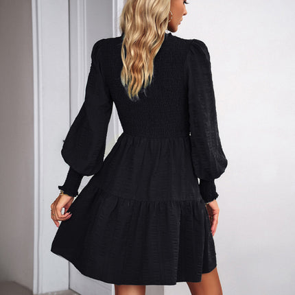 Women's pleated solid color long-sleeved dress