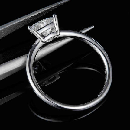 1 Carat Moissanite 925 Sterling Silver Solitaire Ring