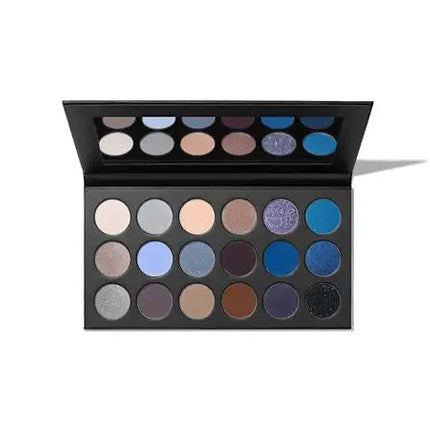 18A BLUE YA AWAY ARTISTRY PALETTE