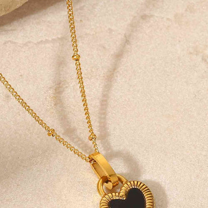 Contrast Heart Pendant Necklace
