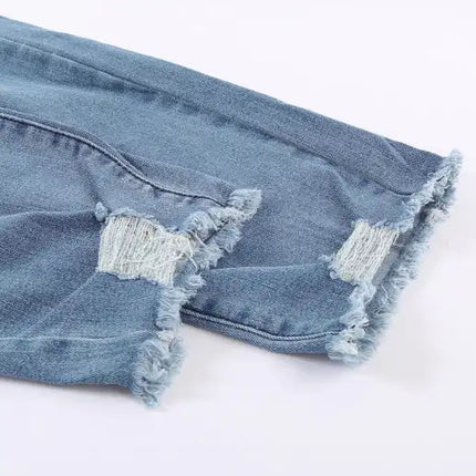 Vaqueros clásicos de talle medio, rasgados, ajustados y lavados 